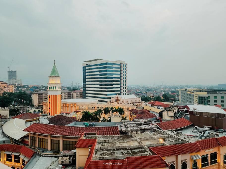 New Modern Venice Best View And Balcony, Fast Wifi At Mckinley Hill 1Br Interconnected To Venice Grand Canal Mall Manila Exterior photo