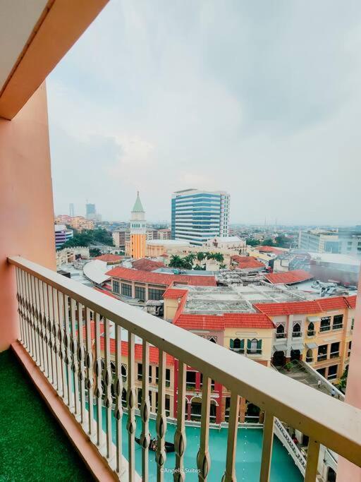 New Modern Venice Best View And Balcony, Fast Wifi At Mckinley Hill 1Br Interconnected To Venice Grand Canal Mall Manila Exterior photo